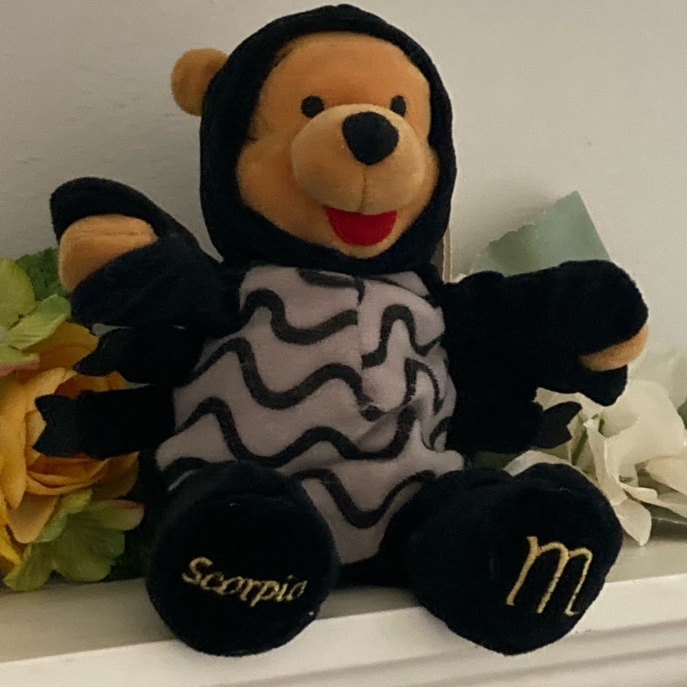 Scorpio Pooh Disney Beanbag Plush Astrology Constellation